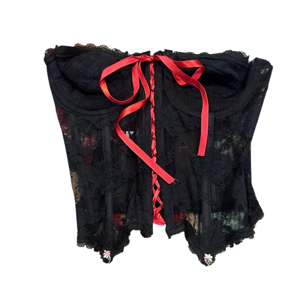Vintage Elegant Black Lace Corset with Red Accentsla petite romance de paris